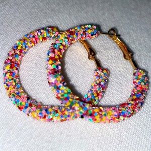 Sparkly pink, hoops, featherlight! Like New!